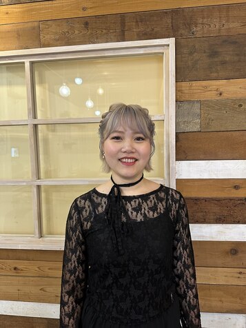 石崎　祐香　　スタイリスト